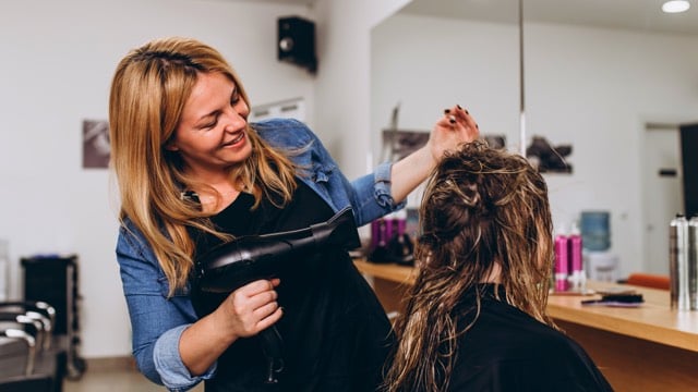 Tax Tips & Deductions for Salon Owners