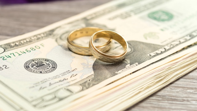 5 Finance Conversations Every Newly Married Couple Needs to Have